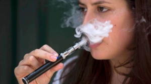 Les cigarettes électroniques pourraient nuire à la fertilité des femmes
