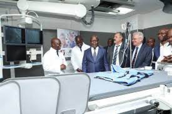 Institut de Cardiologie d’Abidjan: Le Ministre Pierre Dimba réceptionne un lot d’équipements de 10 Milliards de FCFA d’une entreprise Autrichienne