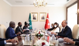 Sommet Turquie-Afrique:  Mevlüt Çavuşoğlu rencontre le Président de la Commission de l&#039;UA