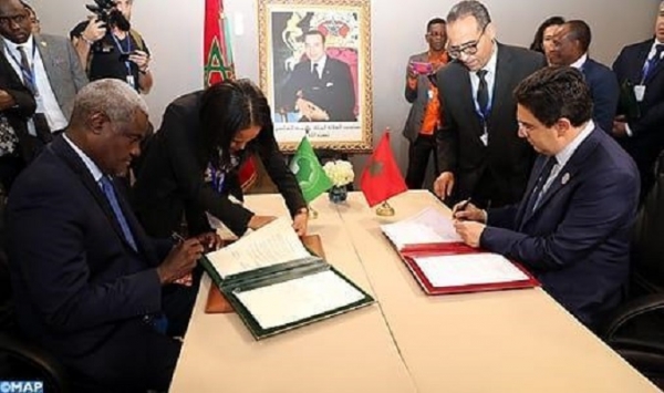Migration : le Maroc signe un accord avec l’UA pour le siège de l’observatoire africain des migrations à Rabbat