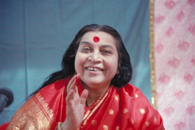 Sa « Sainteté Shri Mataji Nirmala, fondatrice de la communauté Sahaja Yoga