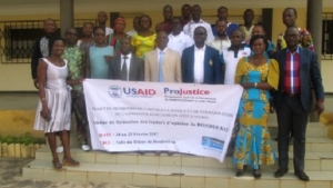 Les participants à l&#039;atelier de formation sur les règles et procédures d&#039;accès à la justice