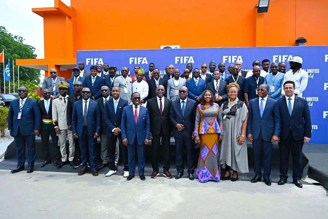 Football ivoirien : la FIF renforce son partenariat avec la FIFA pour développer les infrastructures et la formation