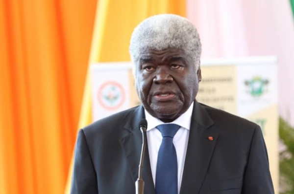 Côte d’Ivoire : démission du Premier ministre Robert Beugré Mambé et son gouvernement(officiel)