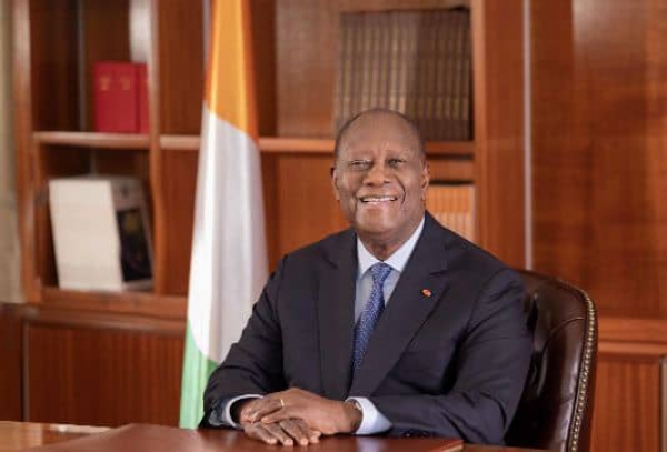 Côte d'Ivoire/64ème anniversaire_Indépendance : le président Alassane Ouattara rend hommage aux forces vives de la nation