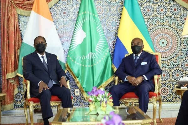Côte d'Ivoire : le Président Alassane Ouattara et son homologue Ali Bongo discutent du renforcement de leur coopération bilatérale